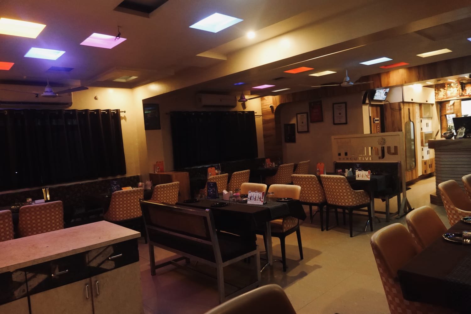 Hotel Manju Executive gallery image 9