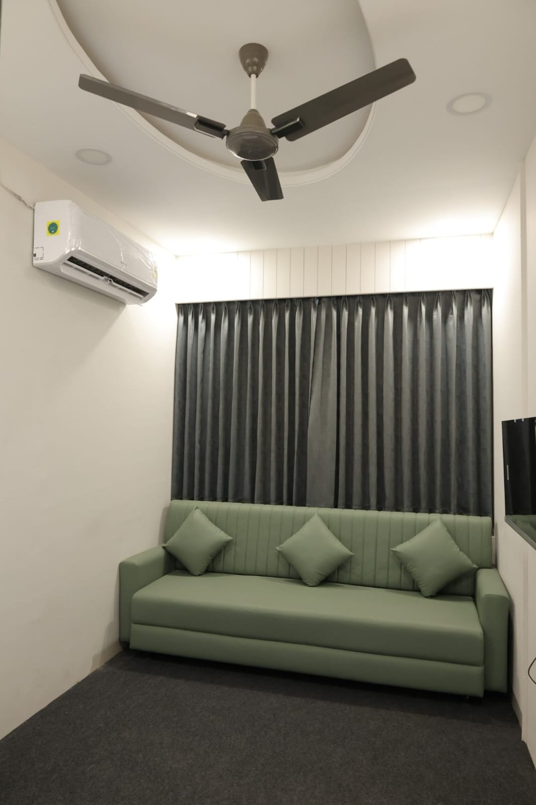 Hotel Manju Executive Suite