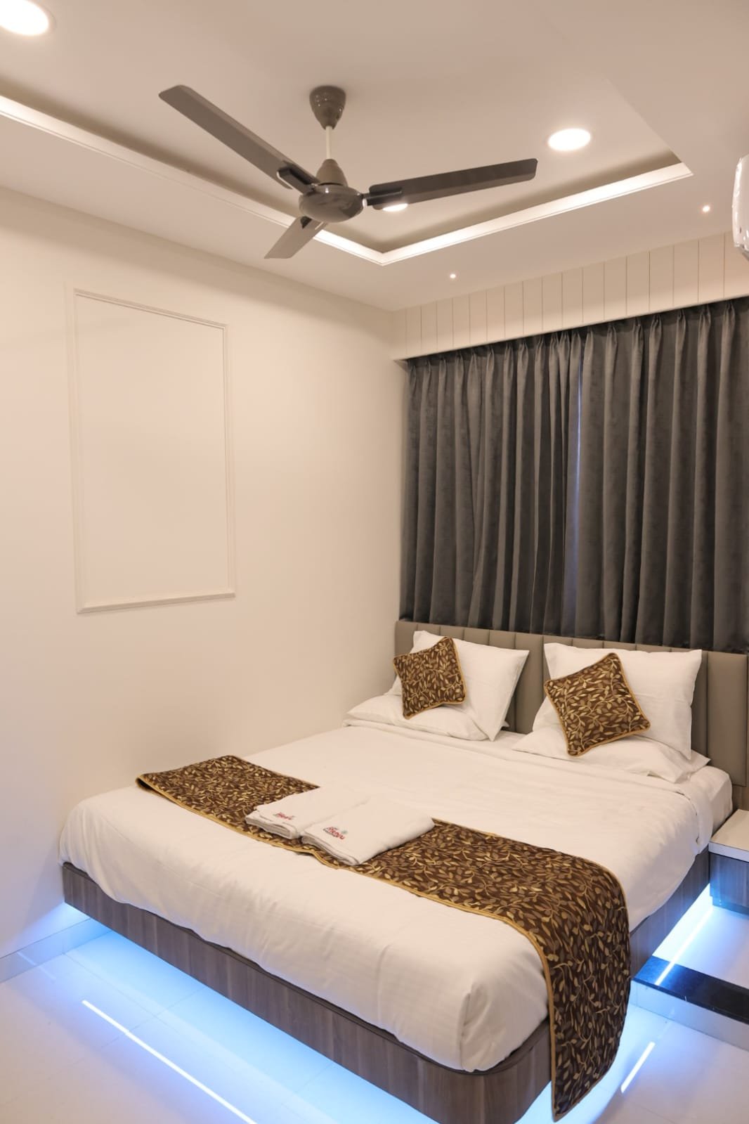 Hotel Manju Executive Standard Room