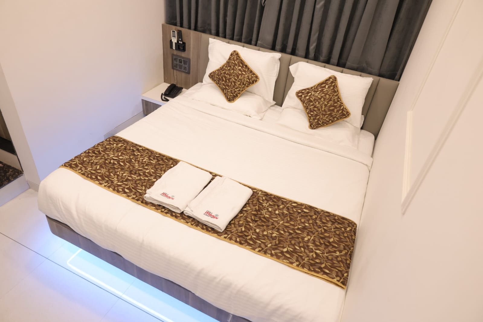 Hotel Manju Executive Standard Room