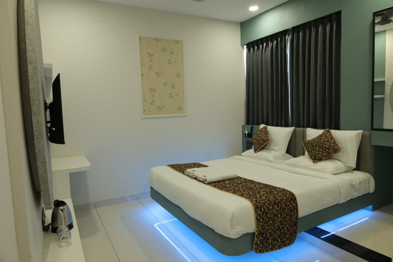 Hotel Manju Executive Suite